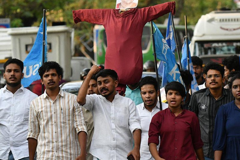 Ksu Stages Protest In Kochi Demanding Resignation Of Higher Education Minister R. Bindu
